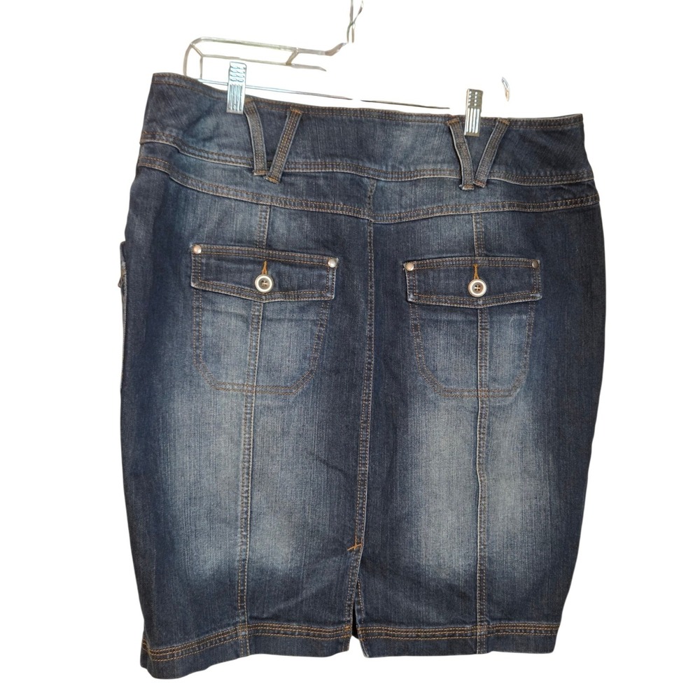 Lane Bryant Womens Plus Size 18 Denim Skirt Dark Wash Cargo Utility Knee Length - Picture 2 of 7